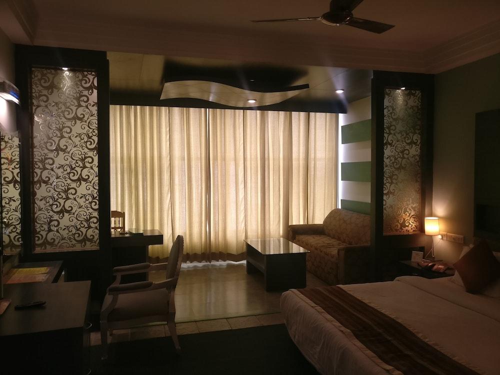 K C Residency Katra Katra (Jammu and Kashmir) Eksteriør billede